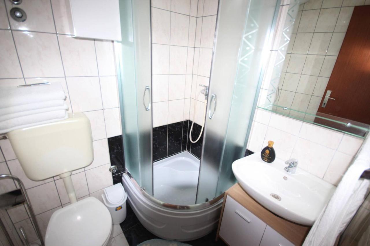 Small For A Great Appartement *
